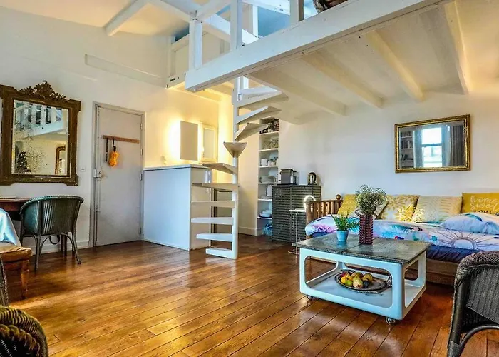 Spacious Loft Saint Michel Appartement